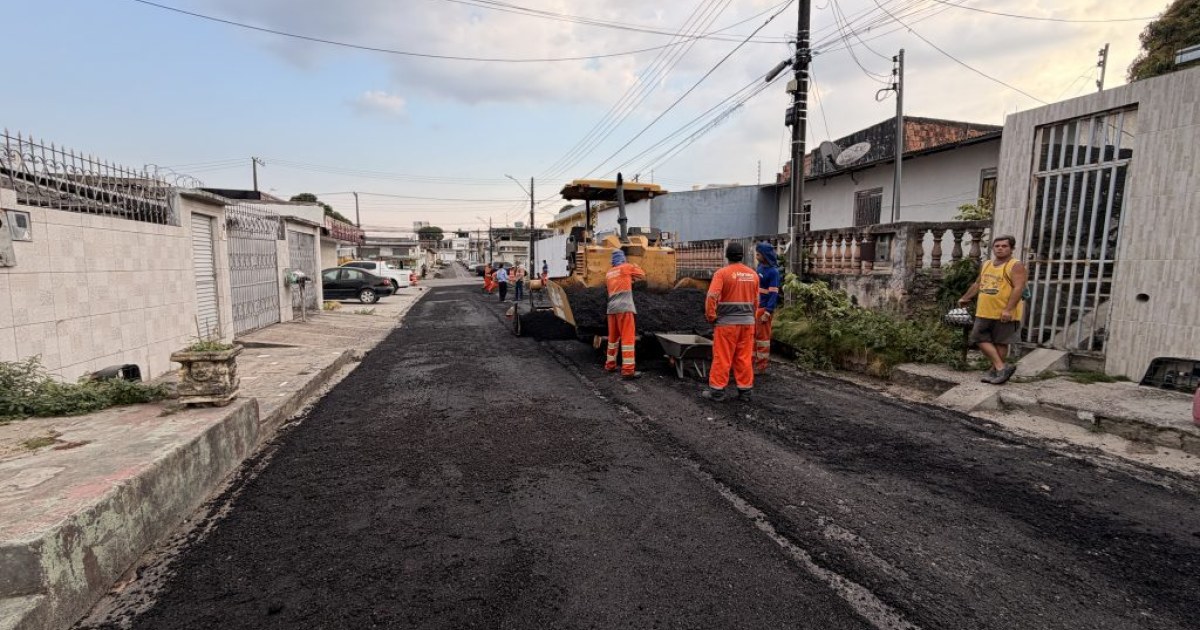 Seminf renova pavimento da rua 3 com aplicação de nova camada asfáltica na Cidade Nova