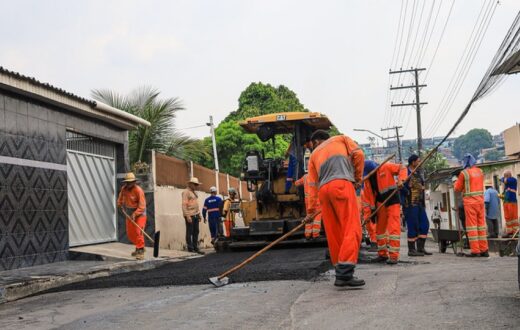Seminf recupera pavimento de via no Cidade Nova em primeira etapa de serviço