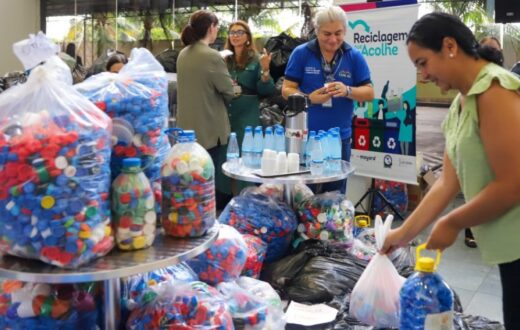 Campanha de maio da Aleam arrecada frascos para bancos de leite humano