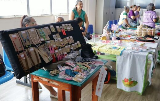 Programação da SES-AM leva cadastro de artesãos e palestras a empreendedores idosos