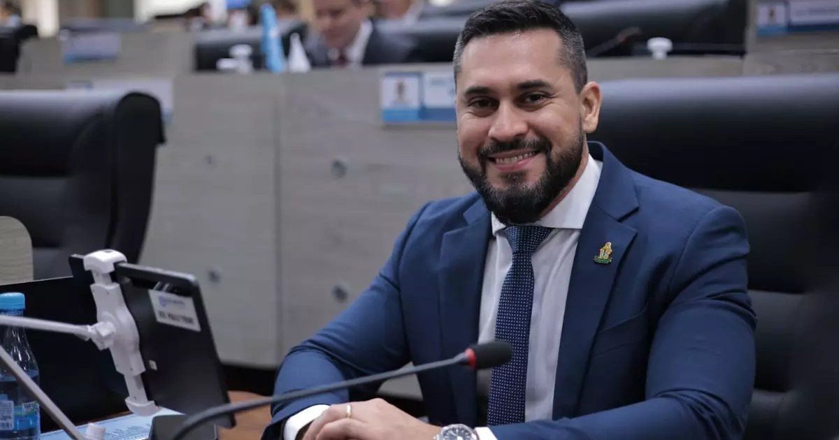 Projeto de Paulo Tyrone vira lei e exige que eventos municipais exibam gastos em Manaus