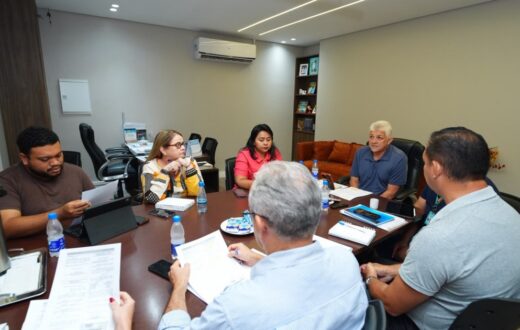 Reunião na Semtepi detalha papel técnico do comitê do Disv em Manaus