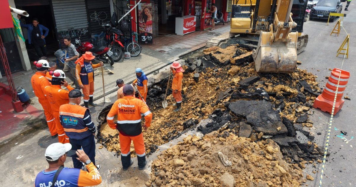 Anelamento integra recuperação de galeria aberta após cratera em Manaus