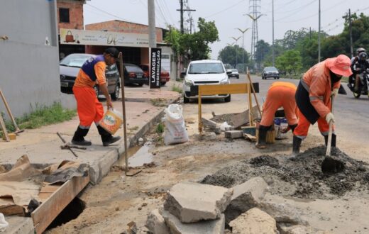 Reparo em cruzamento do São José Operário mantém água da chuva na rede subterrânea