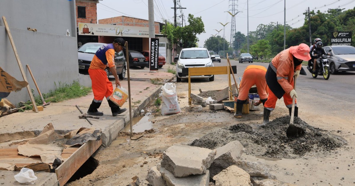 Reparo em cruzamento do São José Operário mantém água da chuva na rede subterrânea