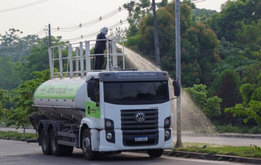 Combate às queimadas em Manaus inclui registro com imagens e ações em escolas
